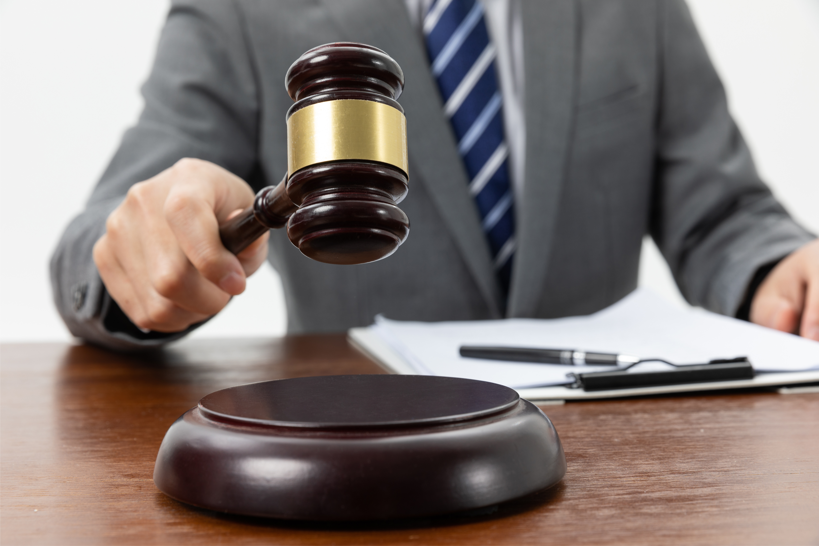 As vantagens e desvantagens de investir em imóveis de leilão